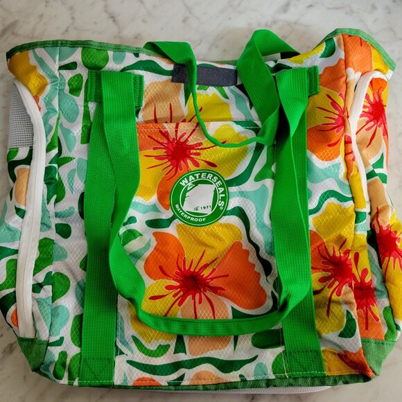 Waterseals Beach Tote - Picture 1 of 6